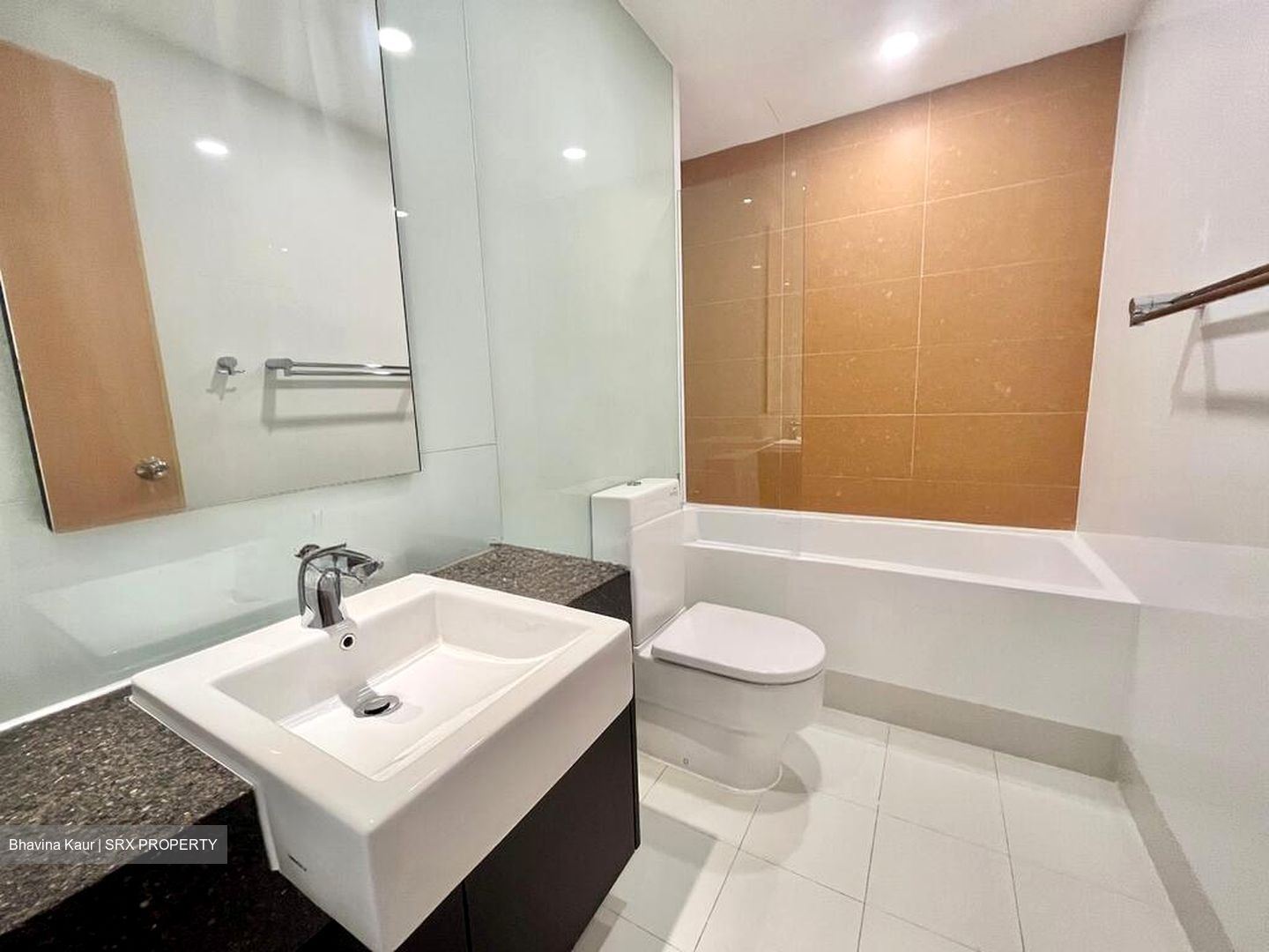 The Bayron (D9), Condominium #496888641